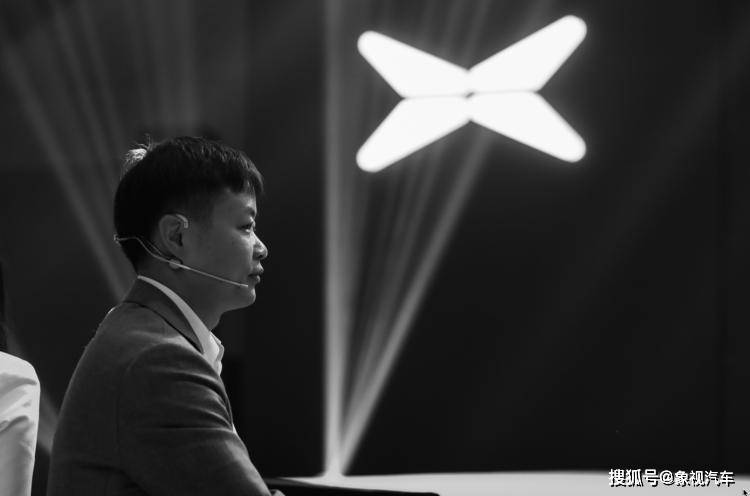 外汇平台xm代理130吨超重型综采成套搬家装备下线